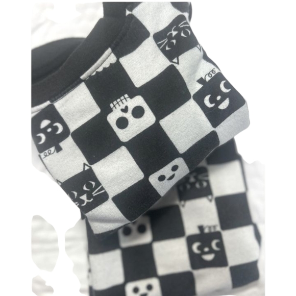 💫NWT Cat&Jack Two Piece with pumpkin and skeleton checkered set - Picture 1 of 8